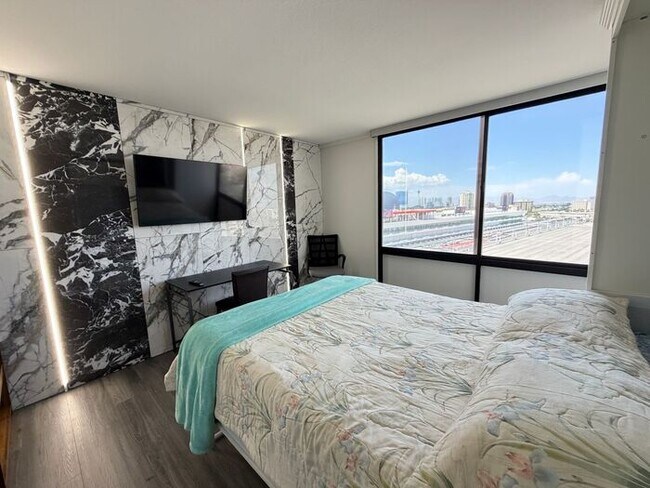 Building Photo - To schedule a viewing, call Wally Fellman at 702-493-9787