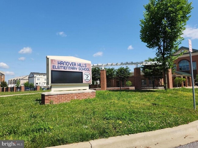 Building Photo - 7018 Foxton Way