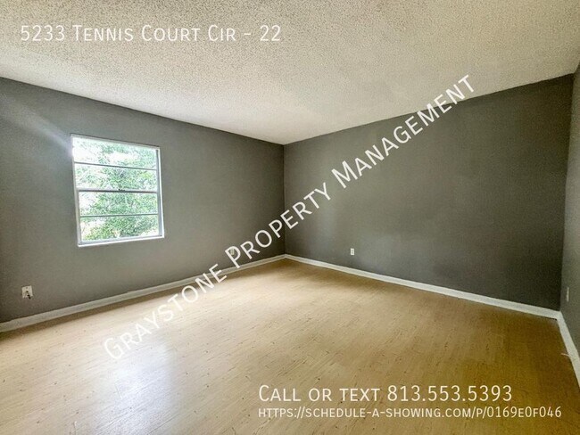 Building Photo - Spacious 2-Bedroom Condo in Prime Tampa Lo...