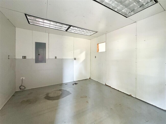 Building Photo - 11418 Cypress North Houston Rd