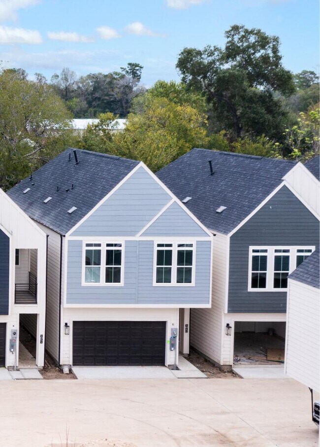 Building Photo - 6124 Campo Vista Dr