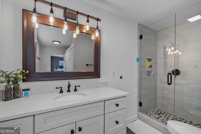 Building Photo - 375 Arrowhead Trail
