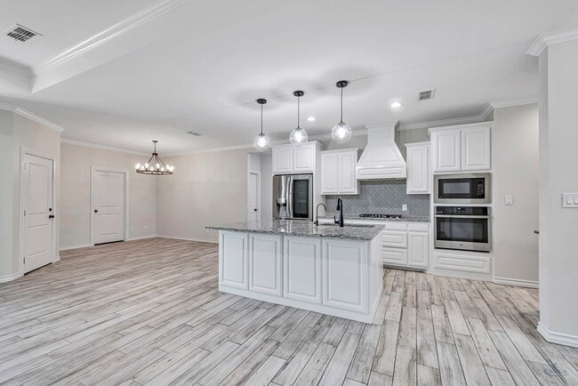 Building Photo - 3741 Alnwick Dr