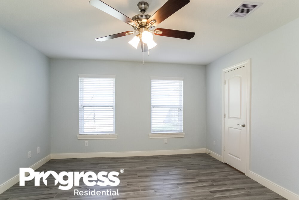 Building Photo - 1140 Glenda St