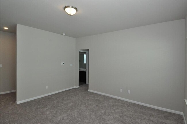 Building Photo - 1621 Bella Dr