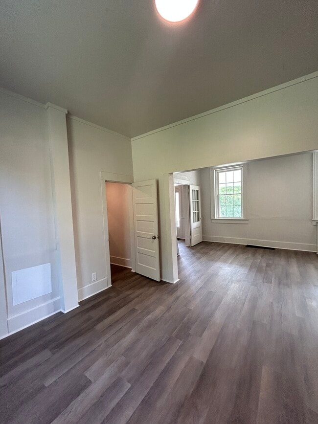 Building Photo - 1521 Adamsville Rd