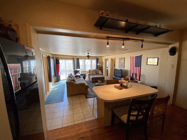 Building Photo - 2611 28th St