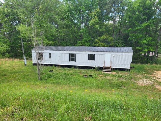 Building Photo - 196 Phoenix Dr