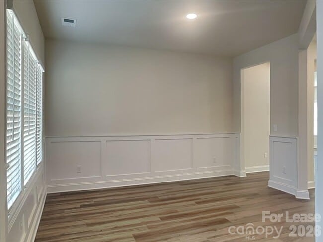 Building Photo - 123 Halesworth Rd