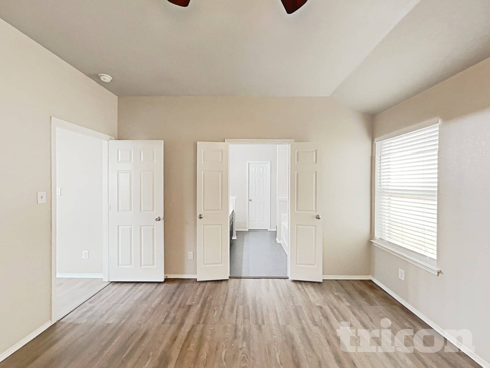 Building Photo - 5733 Parkview Hills Ln