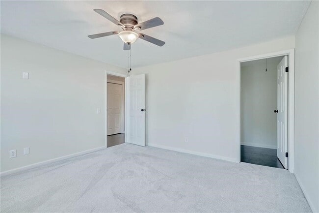 Building Photo - 7 Bramblewood Ln