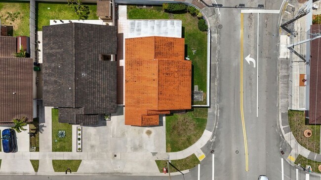 Building Photo - 13892 SW 25th Terrace