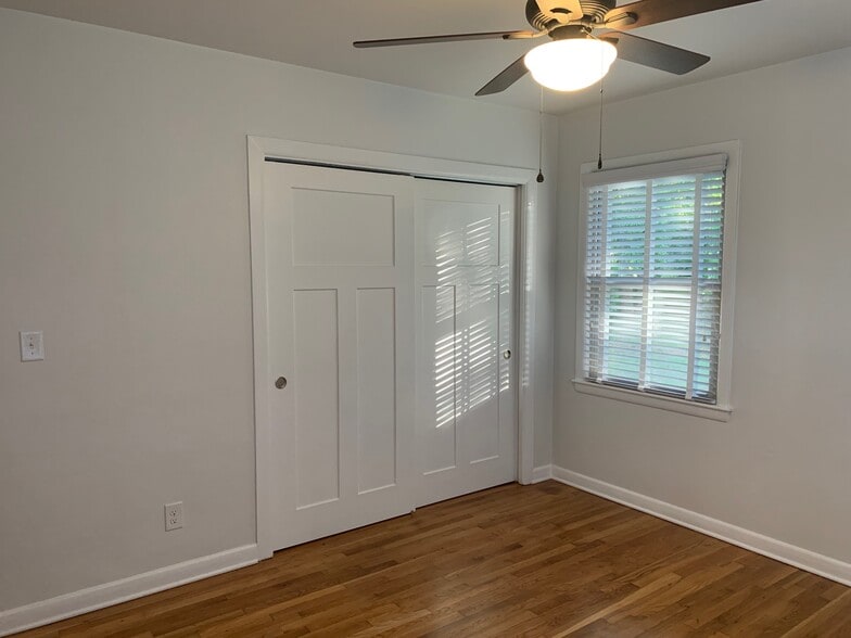 Building Photo - 3815 Gerhardt Dr