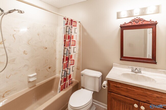 Building Photo - 1200 Catskill Cir SE