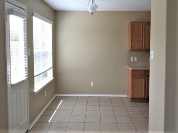 Building Photo - 3406 Chateaucrest Ct