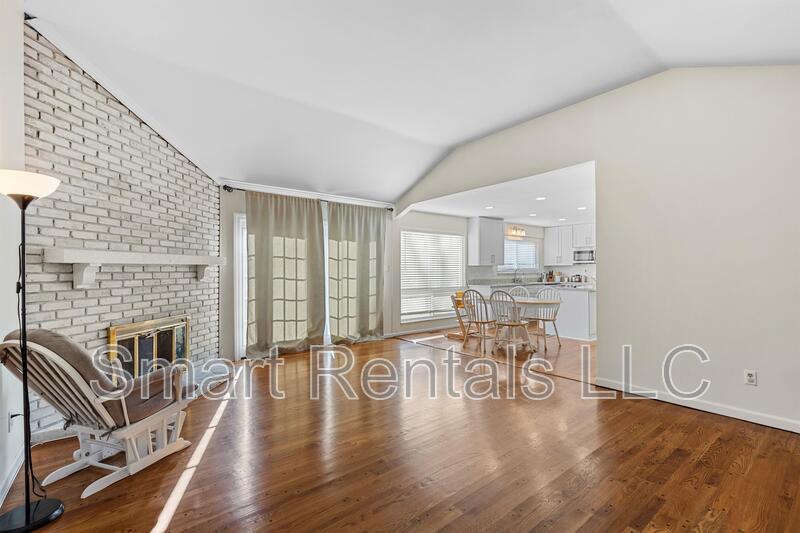 Building Photo - 12958 Ambois Dr