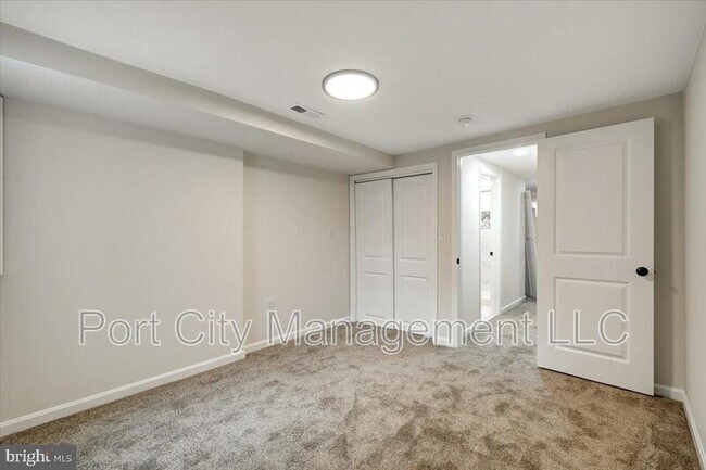 Building Photo - 217 N Belnord Ave