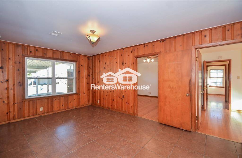 Building Photo - 6923 Cole Creek Dr