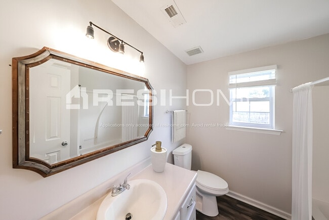 Building Photo - 988 Carter Grove Rd