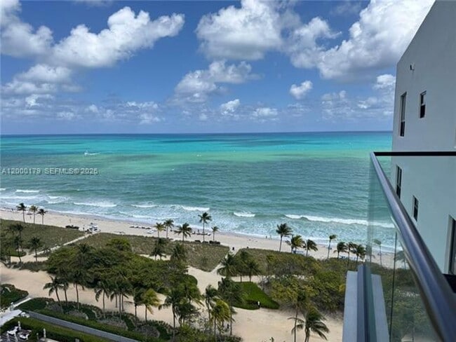 Building Photo - 10185 Collins Ave