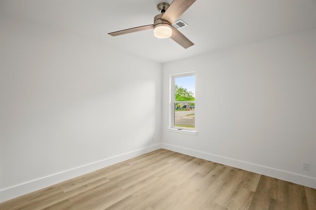 Building Photo - 9006 Lodge Ct