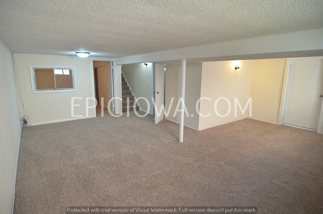 Building Photo - 3122 33rd Ave SW