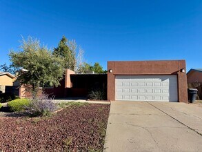 Building Photo - Home in Heritage Hills