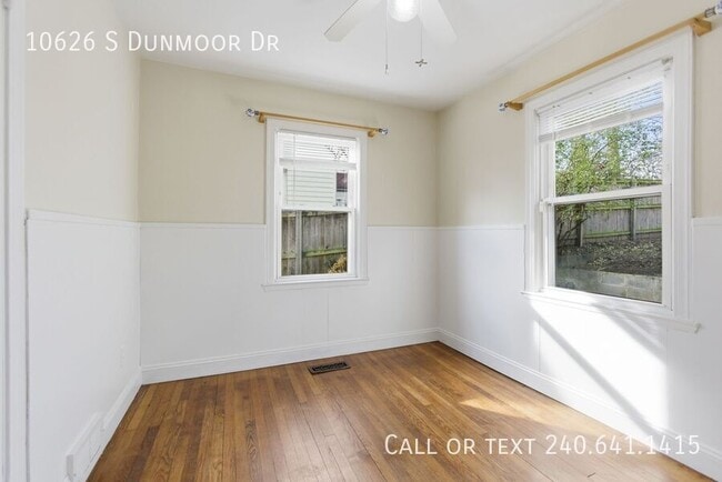 Building Photo - 10626 S Dunmoor Dr