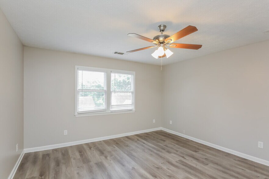 Building Photo - 4988 Wynhurst Way