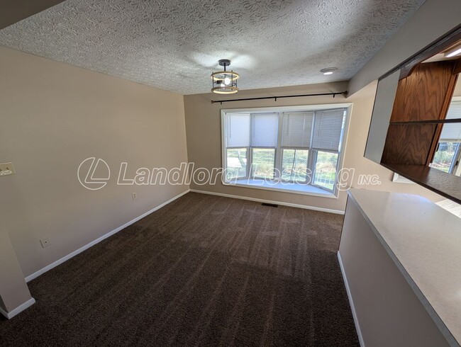 Building Photo - Spacious 4-Bedroom Colonial on Beautiful Wooded Lot