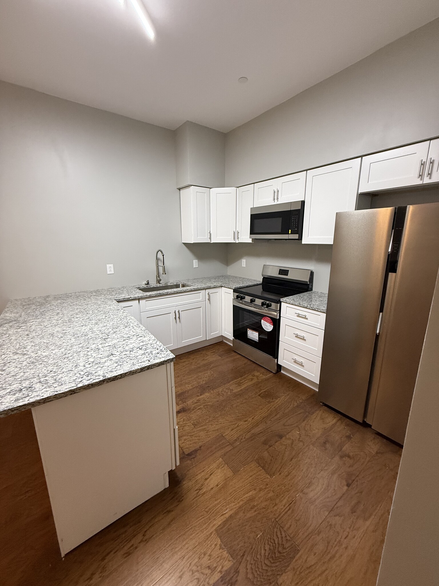 Kitchen - 111 N Main St