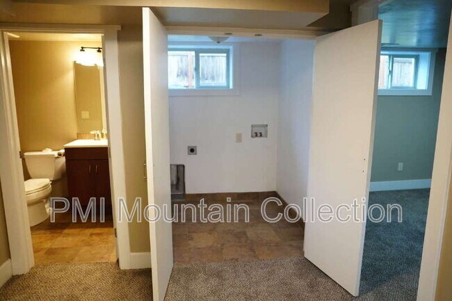 Building Photo - 249 S 400 E