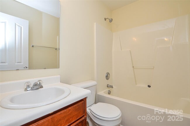 Building Photo - 6754 Sequoia Hills Dr