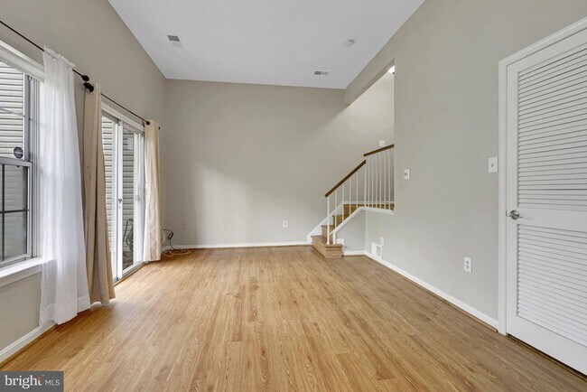 Building Photo - 44030 Gala Cir