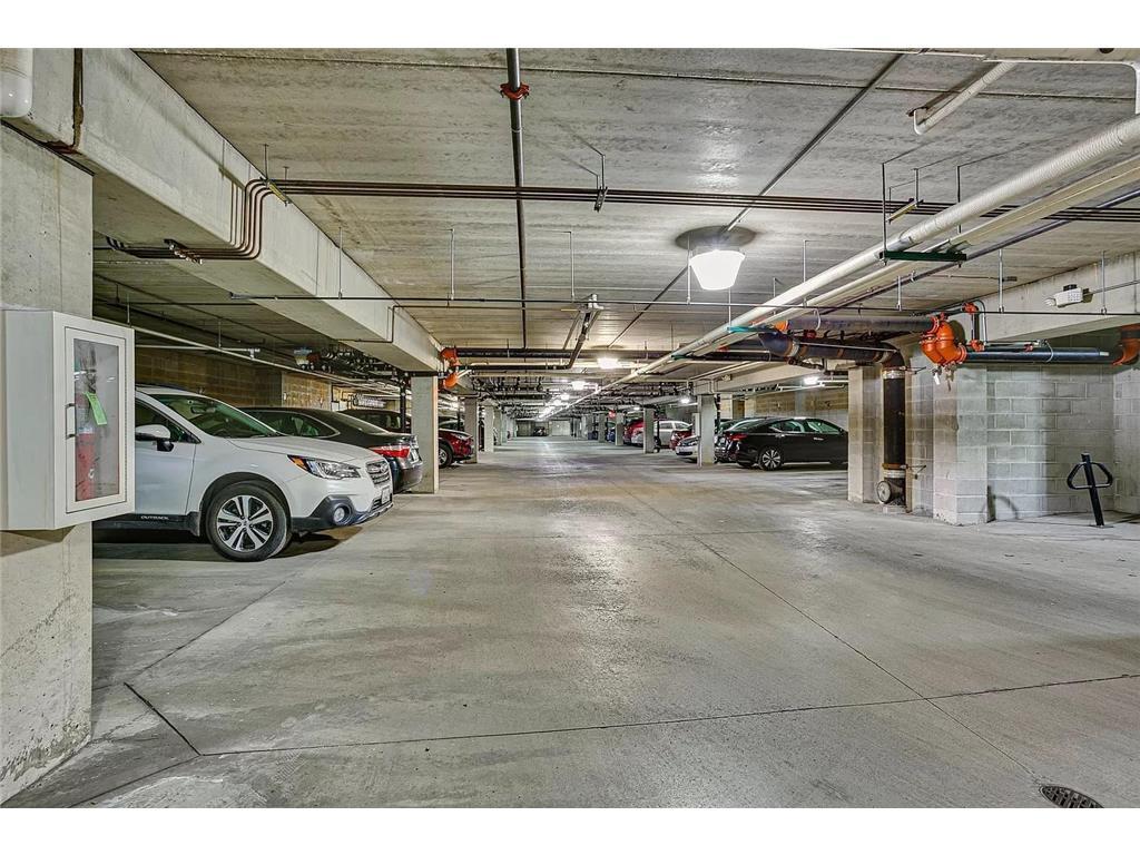 Underground Parking - 2600 University Ave SE