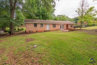 Building Photo - 308 Juniper Rd