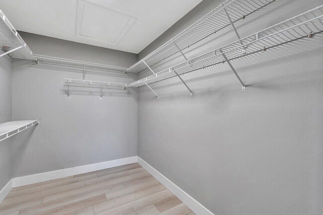 Building Photo - 1805 Mainsail Cir