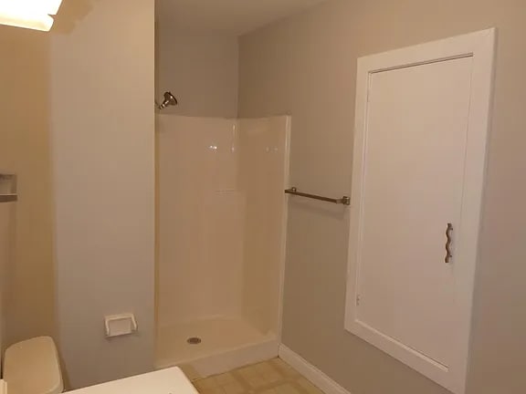 Building Photo - 616 St Nicholas Ave