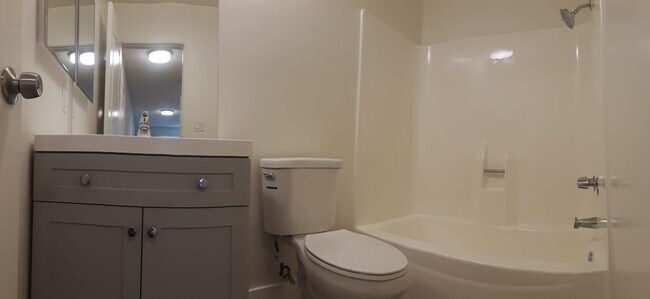 Building Photo - 3189 Cheviot Vista Pl