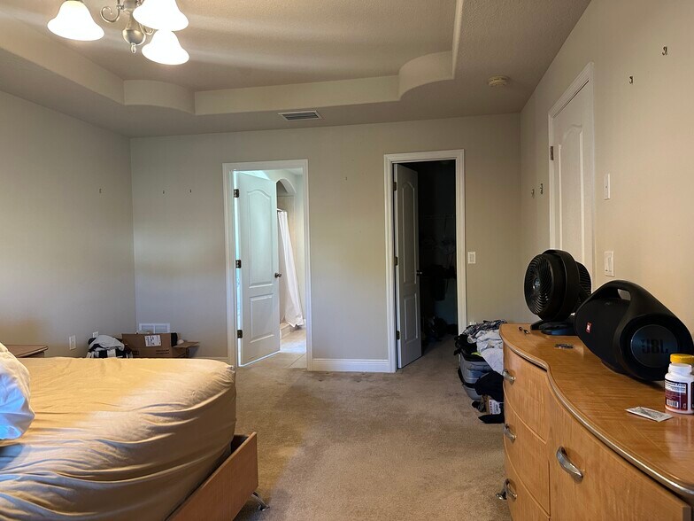 Building Photo - 4042 Brantley Cir
