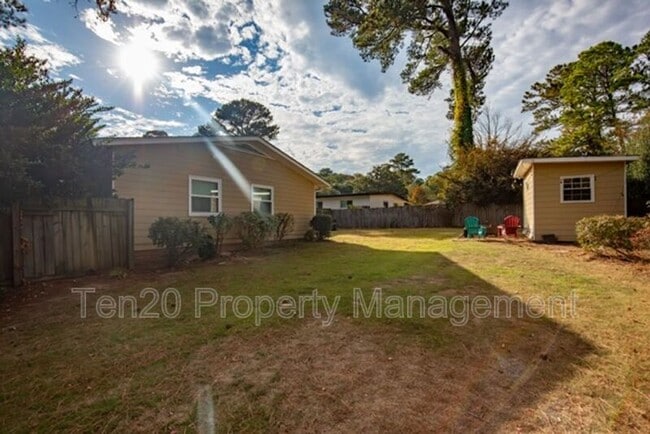Building Photo - 2813 Edgewood Rd