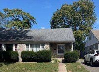 Building Photo - QUN 217-219