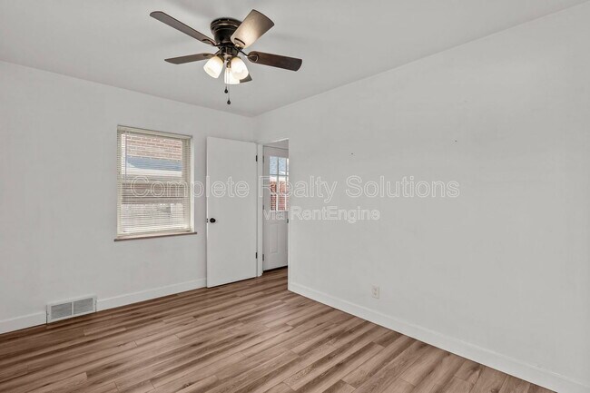 Building Photo - 5655 Potomac St