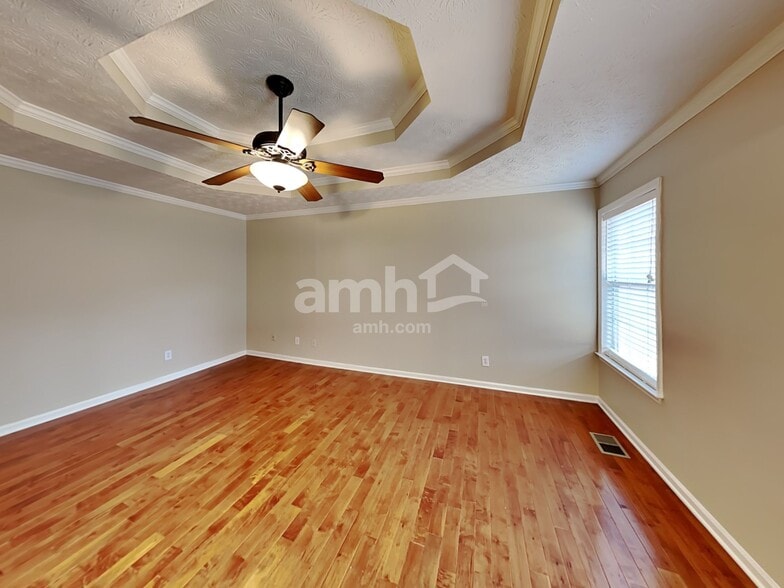 Building Photo - 508 Silver Maple Ln