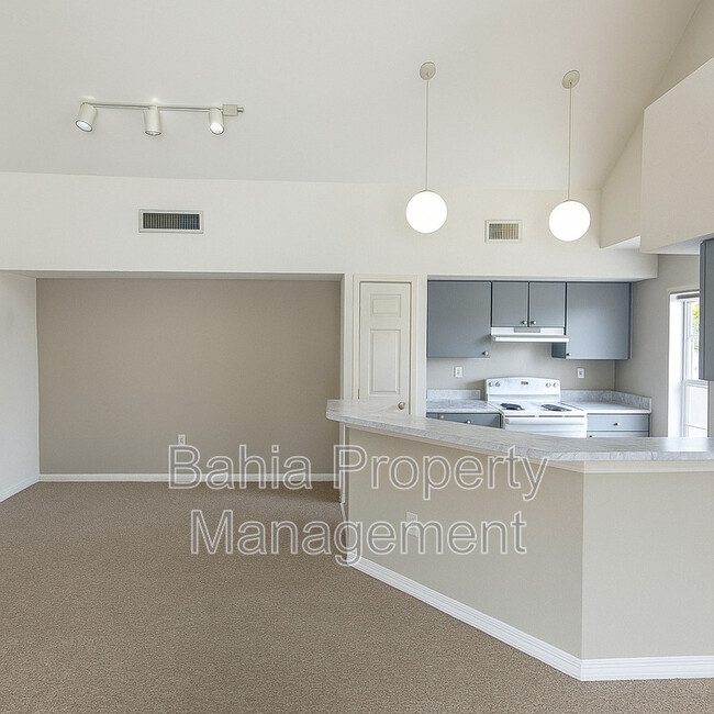 Building Photo - 10562 Windsor Lake Ct