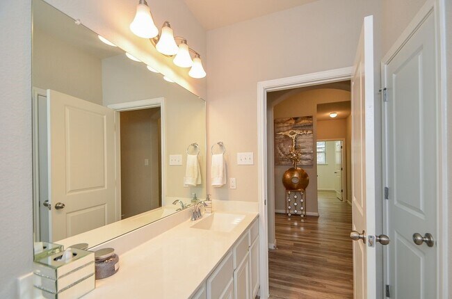 Building Photo - 32619 Twilight Gable Ct