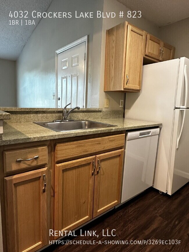 Building Photo - 4032 Crockers Lake Blvd