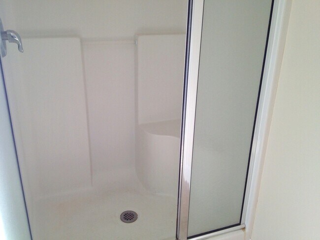 Building Photo - 109 Ledbury Cove