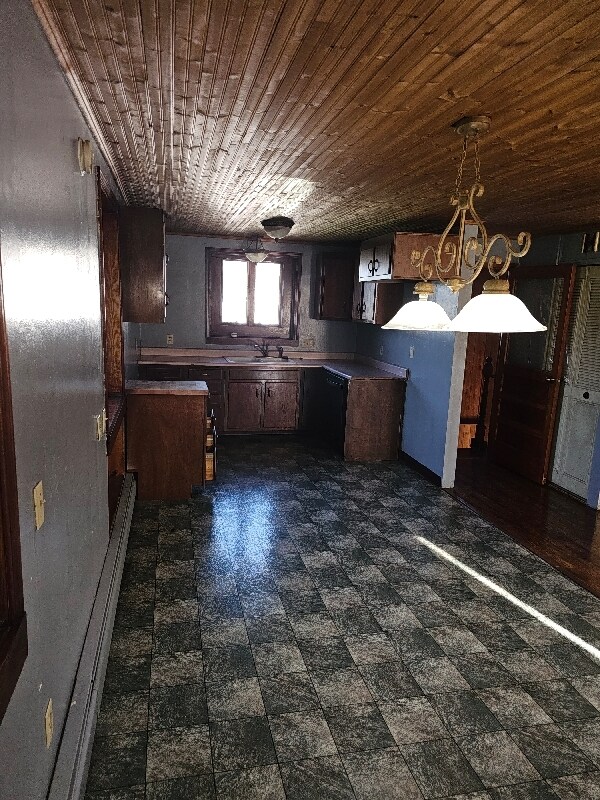 Building Photo - 19 Lloyd Dr