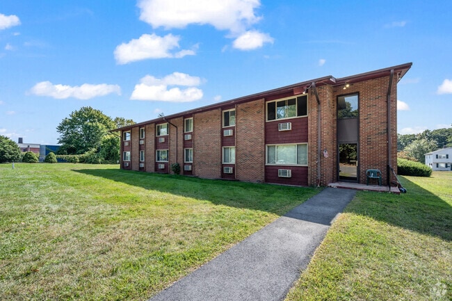 131 Hilliard Street - Pembrooke Court Apartments